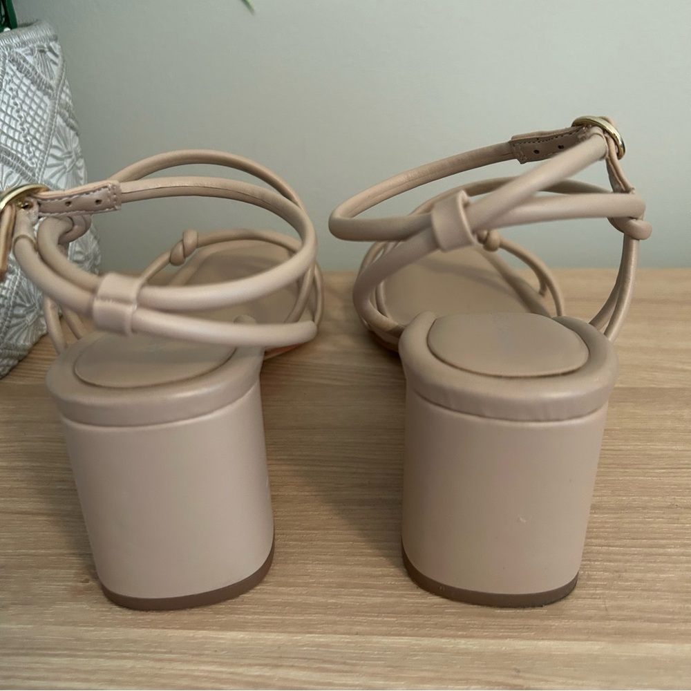Marc Fisher
Women's Gurion Square Toe Dress Sandals in Nude, size 6.5 - Picture 5 of 6